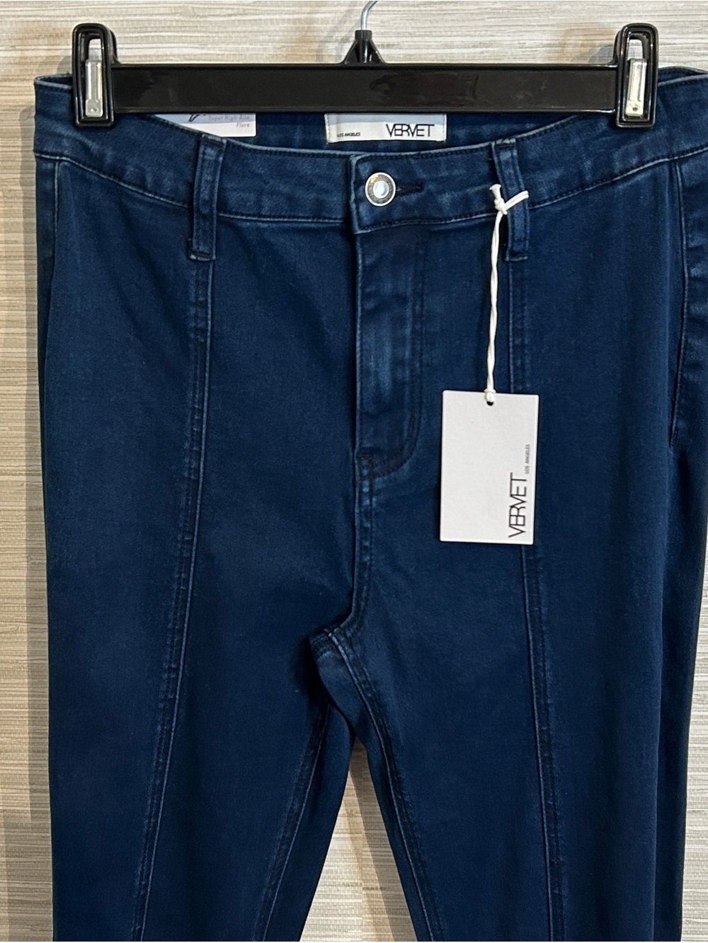 NWT Vervet Selena Super High-Rise Flare Jeans Dark Wash Raw Hem Sz 27 V2449 - Picture 3 of 10